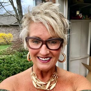 Meet your Posher, Jenny